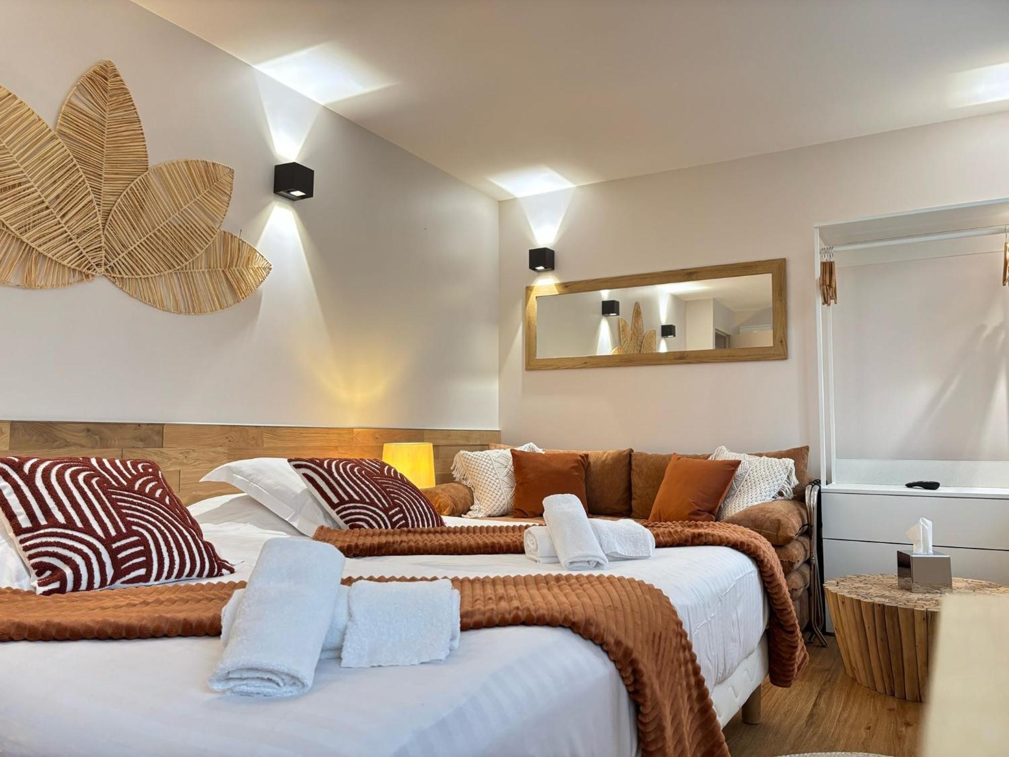 Hotel Restaurant Robinson Haybes Экстерьер фото
